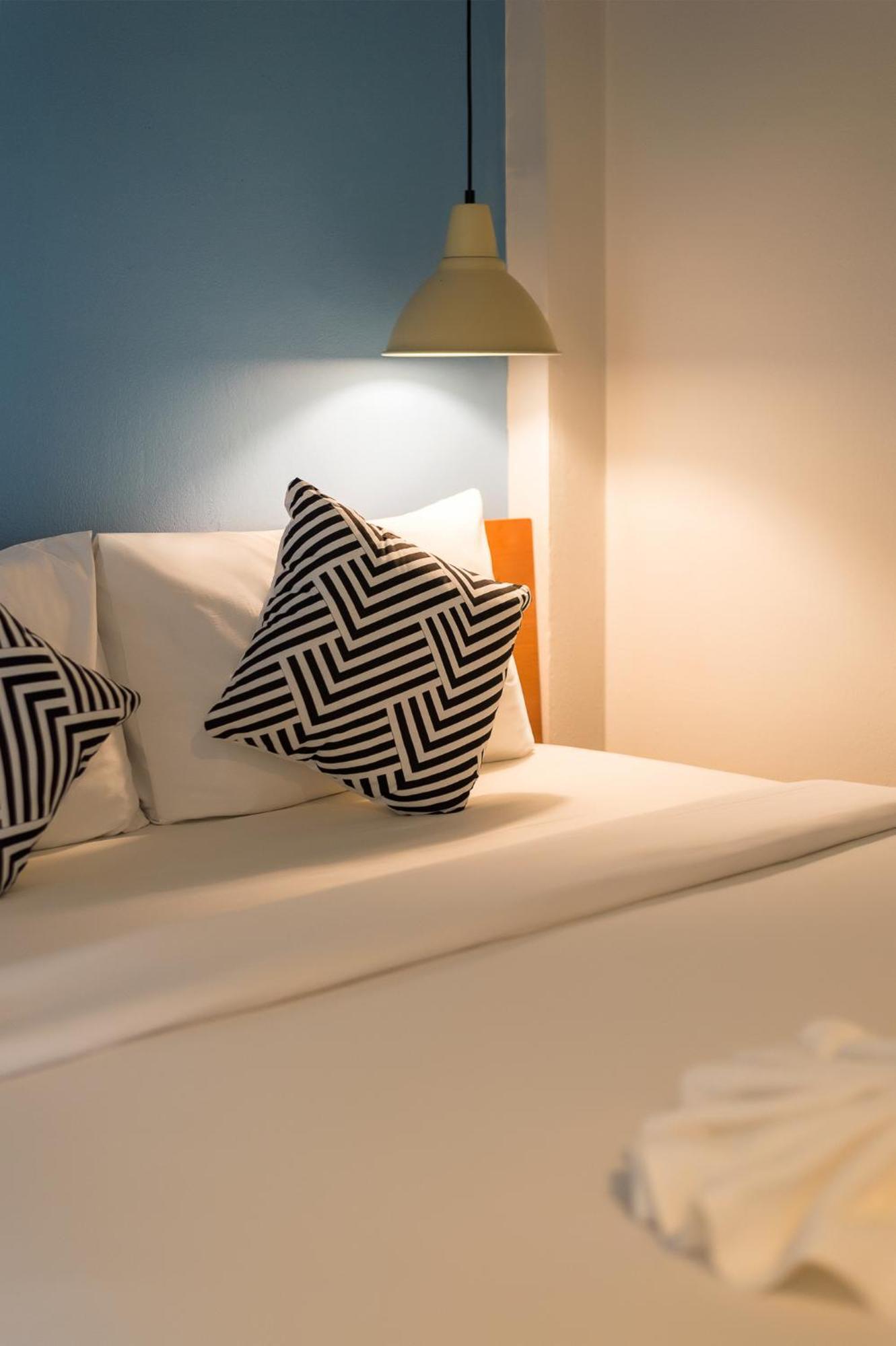 Tiya House Rooms & Cafe Krabi town Rom bilde